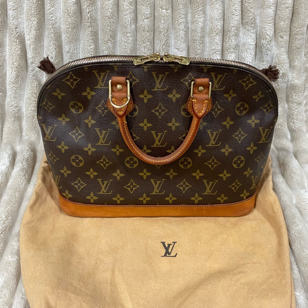 Louis Vuitton Alma PM